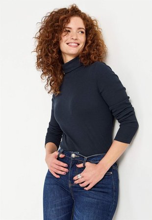 Cellbes of Sweden - Ribbet turtleneck trøje i økologisk bomuld i marine til damer i størrelse 54/56