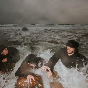 The liquid self PONS