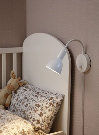 Bent vegglampe - matt hvit