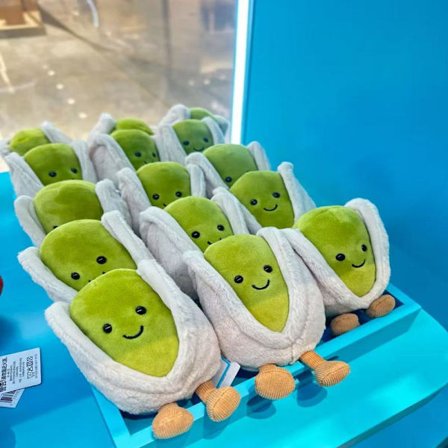 Jellycat Bartholomew Plyslegetøj, blødt og behageligt, perfekt til børn, Valentinsdagsgaver, samlerobjekter, 11 cm pistacie.