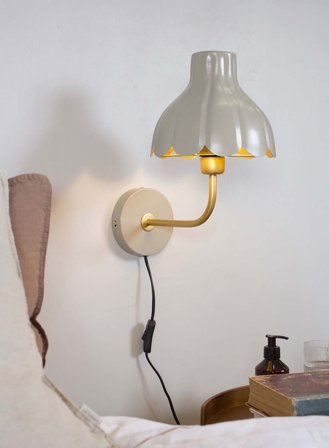 Wells vegglampe - beige/gull