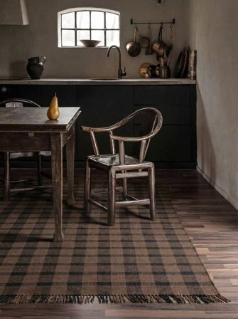 Haven 250X350 Large Black/Brown Rug