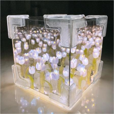 2024 Ny DIY Tulip Cube Mirror Lamp - Creative Night Light Present för sovrum, tonårsflickor, par, vänner, barn. Lys upp med stil Pink