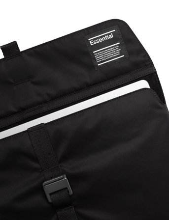 Db Journey Essential Laptop Sleeve 16" - Black - 16"