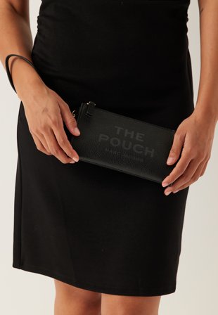 Marc Jacobs The Pouch Black 001 Vaatteet