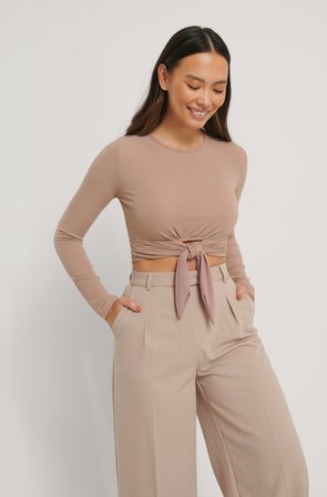 Trendyol Kurzes Top - Party Oberteile - Braun - Medium