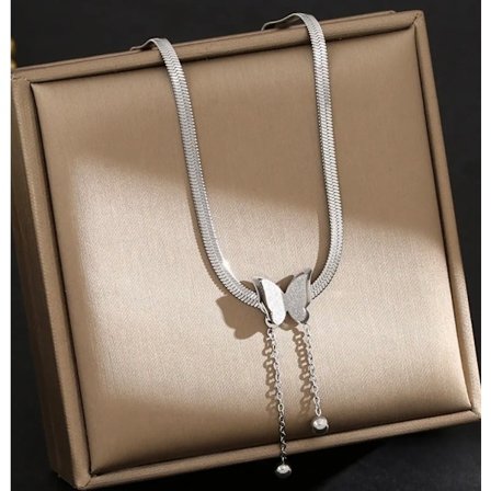 Halsband - Silver - Butterfly - FJÄRIL