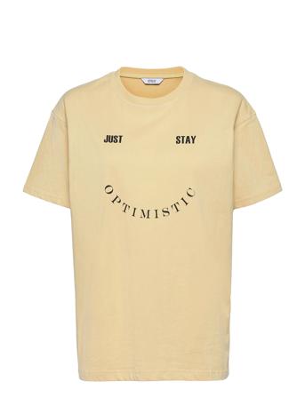 Enkulla Ss Tee 5310 T-shirts & Tops Short-sleeved Gul Envii*Betinget Tilbud
