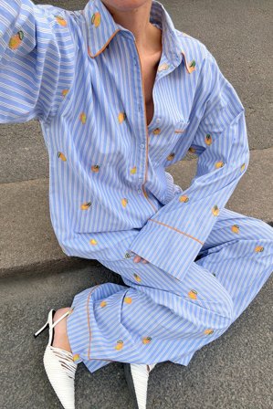 Handpicked x NA-KD Embroidery Detail Loose Trousers - Sommersæt - Blå/Stribet - EU 38