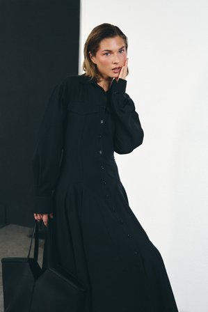 Laura Wittek x NA-KD tailliertes Hemdkleid aus Baumwolle - Hemdkleider - Schwarz - EU 34