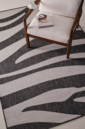 Jotex - Utendørs Teppe Polypropylen Svart/naturhvit ZUBI - Kjøp Utendørstepper hos Jotex