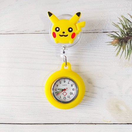 (1 set) Sjuksköterska väggklocka, läkare fickur, studentklocka, utdragbar (mjuk ny Pikachu gul klocka (med äkta batteri))