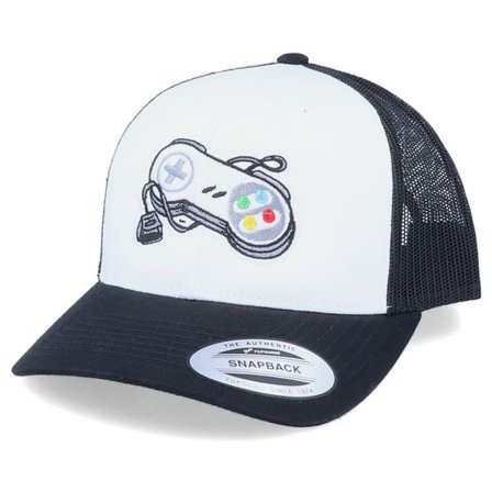Iconic - Vit trucker Keps - Super Controller Retro Black/White Trucker @ Hatstore
