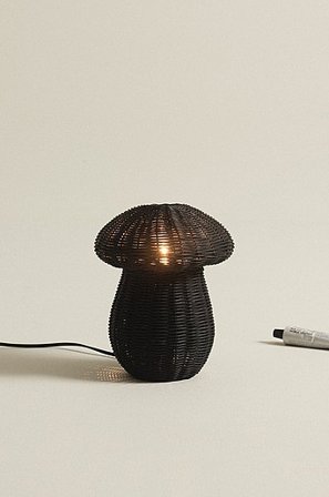 Jotex - MUSH lampa stołowa Czarny - Kup Lampy stołowe firmy Jotex