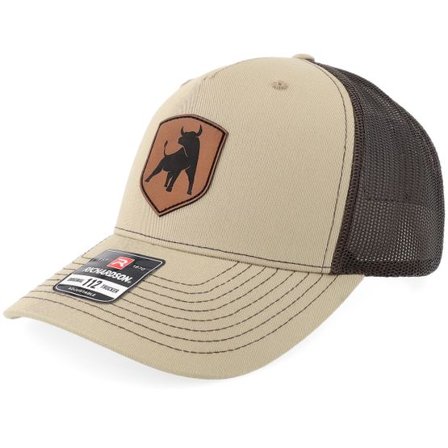 Iconic - Beige trucker Keps - Charging Bull Shield 112fp Split Khaki/Coffee A-frame Trucker @ Hatstore