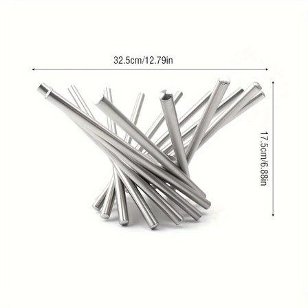 En lille og udsøgt frugtkurv og en unik frugtbakke i rustfrit stål.