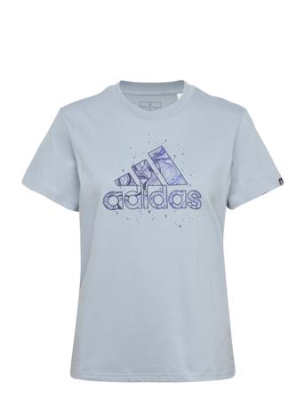 Mystic Nature Graphic T-Shirt T-shirts & Tops Short-sleeved Blå Adidas Sportswear*Betinget Tilbud