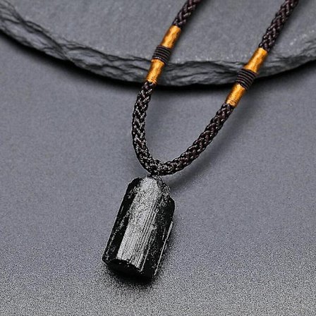 Sort turmalin vedhæng naturligt krystal halskæde Reiki energi rå chakra sten