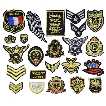 23 st guldtrådskronmärken för barn, broderade lappar att sy eller stryka på