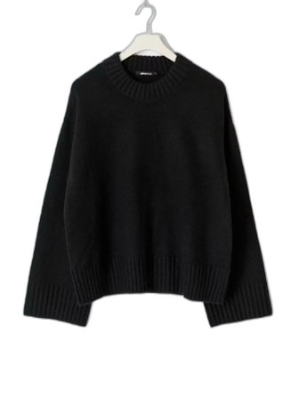 Svart stickad tröja från Gina Tricot