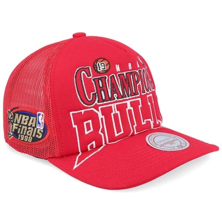 Mitchell & Ness - NBA Rot trucker Cap - Chicago Bulls Big Champ Red Trucker @ Hatstore