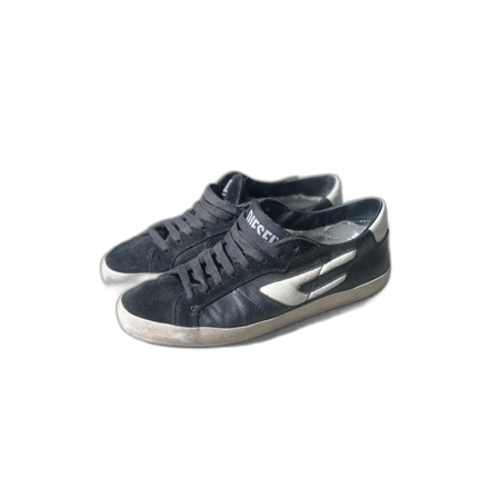 Svarta och vita sneakers från Diesel