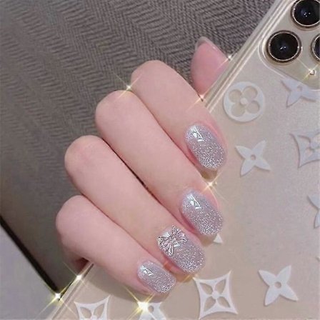 Sett med 24 korte neglebiter med lim, perlemorsfargede akryl-gelénegler for