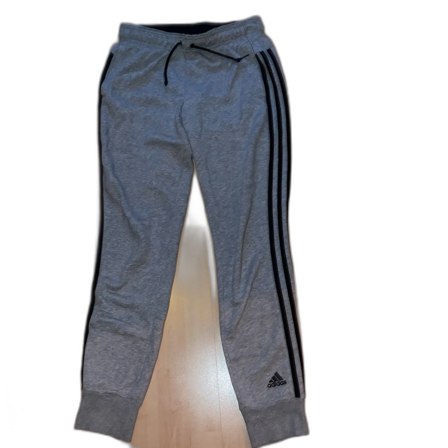 Adidas gråa mjukisbyxor