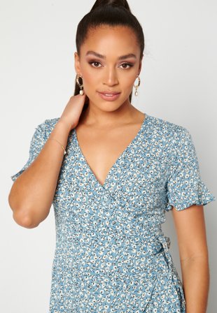 ONLY Olivia S/S Wrap Dress Dusk Blue / Flower Klær