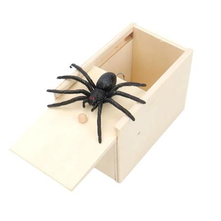 Spindelskämtlåda Trä Rolig Överraskning Glad Låda Skämt Praktiskt Skämt Scare Toys Nyhet Halloween Presenter till Vänner AW950 9x6cm