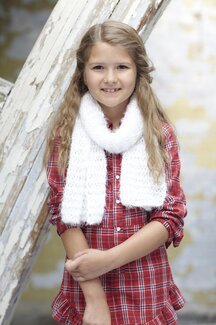 Strikkeoppskrift Votter, pulsvarmere og skjerf - Sirdar