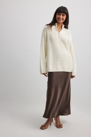 NA-KD Stickad tröja med dragkedja fram - Jultröjor - OffVit - Medium