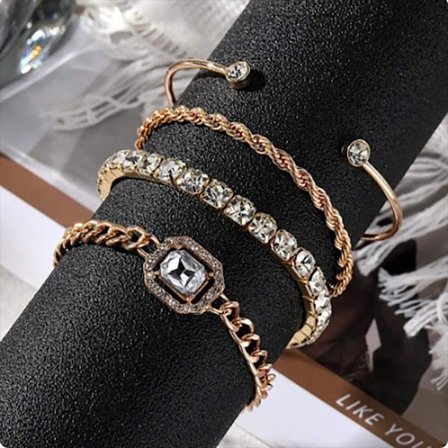 Lyxiga armband för kvinnor Crystal Shiny Chain GOLDEN GOLDEN