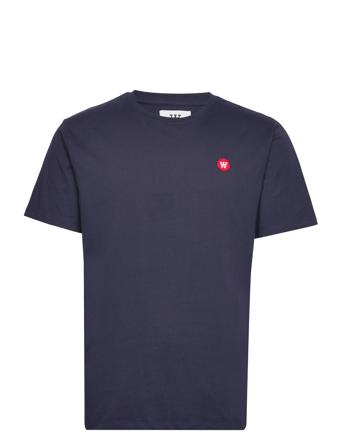 Ace Badge T-Shirt Gots Tops T-Kortærmet Skjorte Navy Double A By Wood Wood