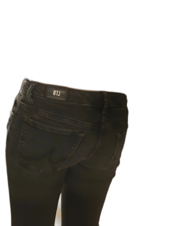 Snygga svarta LTB jeans