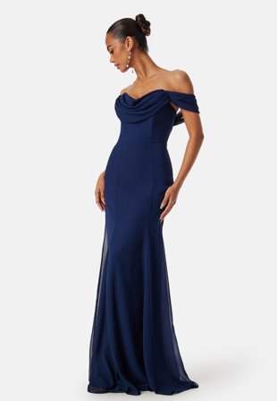 Goddiva - Chiffon Off Shoulder Maxi Dress - Navy - Kläder - - Bubbleroom