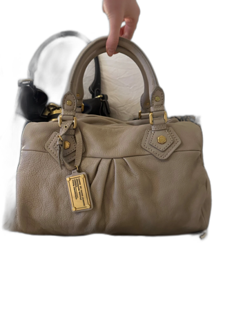 Snygg beige Q Classic Boston bag!