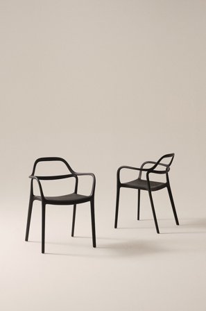 Jotex - Armstol 2-pk Black mdf / metall - KARLABY - Kjøp Spisestoler & kjøkkenstoler hos Jotex