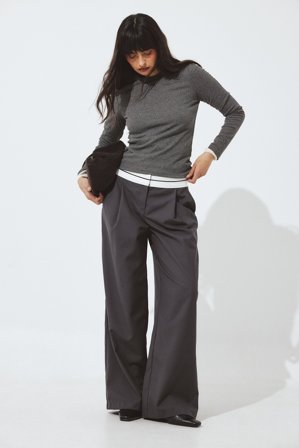 NA-KD Detailed Low Waist Wide Leg Pants - Lågmidjade kostymbyxor - Grå - EU 40