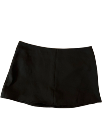 Svart enkel minikjol