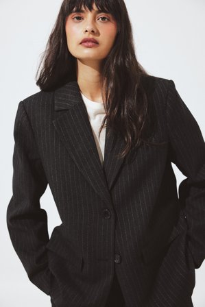 NA-KD Oversized strukturerad randig blazer - Figursydd kavaj - Grå,Stripe - EU 32