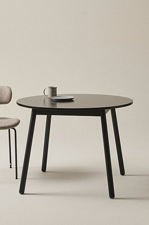 Jotex - Matbord ø 100 Cm Furu - MDF Svart KINNA - Köp Matbord hos Jotex