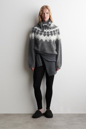 COS Kaszmirowa Apaszka Ozdobiona Wzorem Fair Isle in Szary