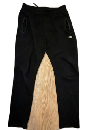 Svarta mjukisbyxor från Lacoste