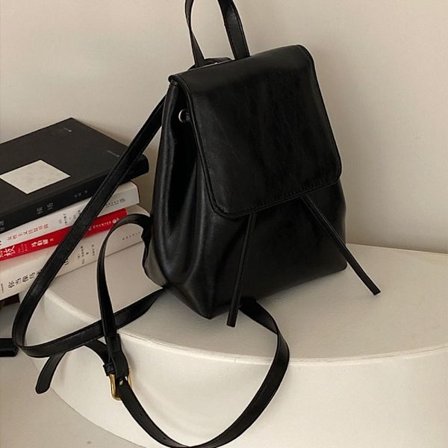 Ryggsekk i skinn SVART