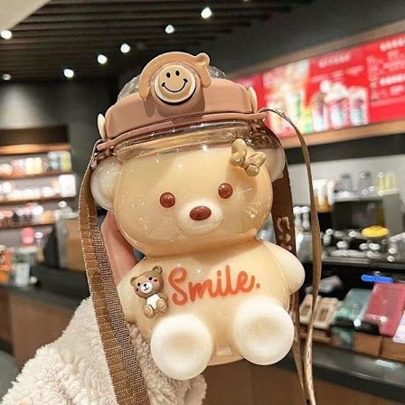 1400ml Kawaii Bjørn Vannflaske med Sugerør, Stor Kawaii Bjørnformet Vannflaske med Skulderstropp Bærbar Søt Bjørn Drikkeflaske