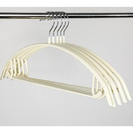 Beige 10-pack omärkt hårdplast byxhängare