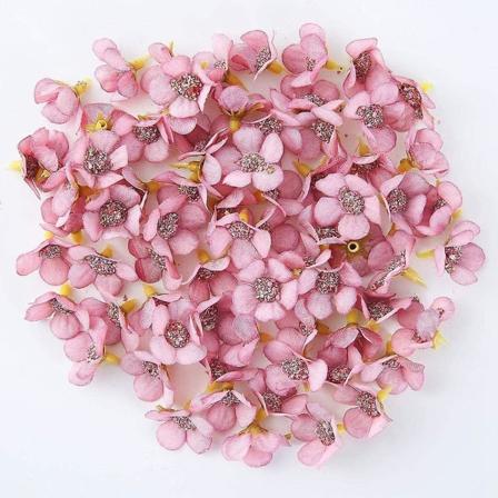 Keinotekoiset Daisy-kukkakukat Mini-kukat Keinotekoiset Koristeluun Silkki Kukat