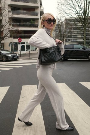 Lovisa Worge x NA-KD Stickade byxor i merinoull med mellanhög midja - Vida byxor - Grå - L