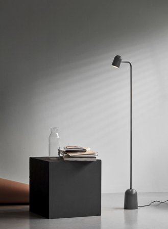 Buddy gulvlampe H130 - mørkegrå